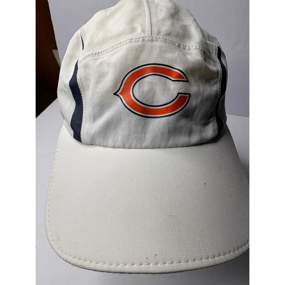 New Era Chicago Bears NFL Equipment Training Hat Cream Navy Adjustable M/L
